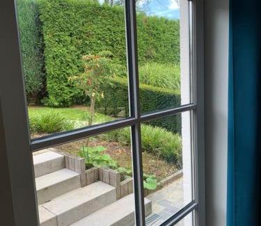 Dion-Valmont Apartment | Le Jardin d'Isa