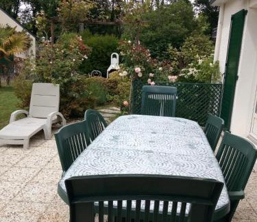 Ploemel Apartment | Le Jardin Fleuri
