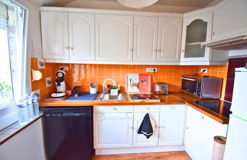 Beaumont-sur-Oise Apartment | Le Jardin Paisible Beaumontois