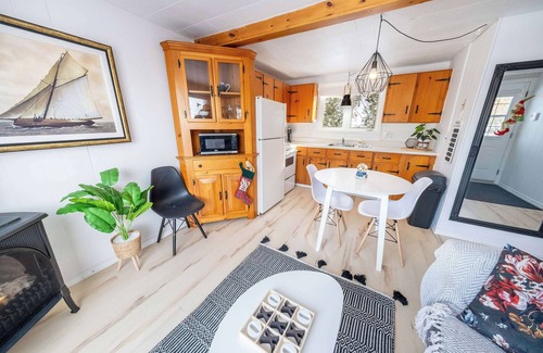 Montmagny Regional County Municipality House | Le Jardin | Spa & River view