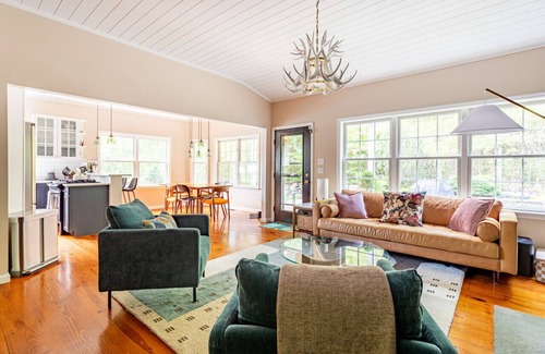 Town of Marbletown Apartment | Le Jardin