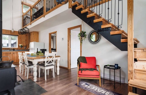 Saint-Calixte Ski Chalet | Le Lac Apaisant - Spa and Relaxation by the Water