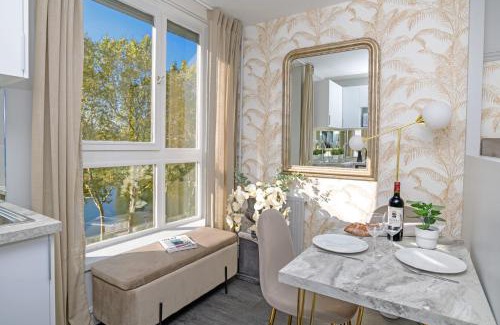 Front de Lac Apartment | Le Lac d'Or - Duke Housing