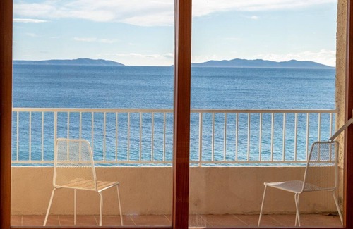 Cavaliere Beach Apartment | Le Lavandou, One-bedroom + mezzanine to rent for 6 people, beautiful seaview, steps from the.