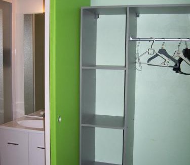 Vallon-en-Sully Hotel | le lichou
