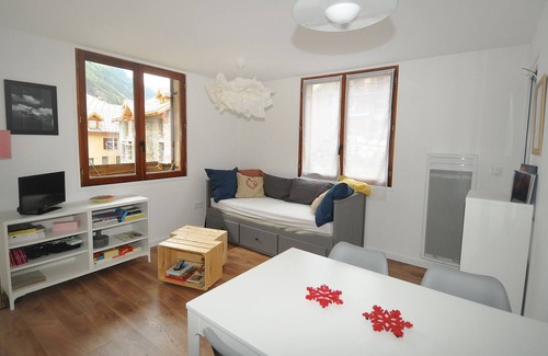 La Grave Apartment | Le lodge - Studio in the heart of the village with a view of the Meije