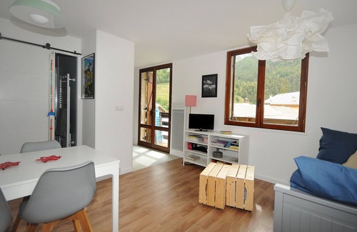 La Grave Apartment | Le lodge - Studio in the heart of the village with a view of the Meije