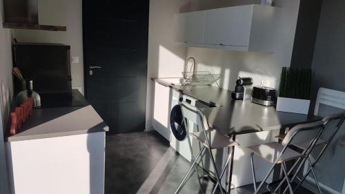 Genas Apartment | Le Loft de Genas - l'Atelier et la Villa