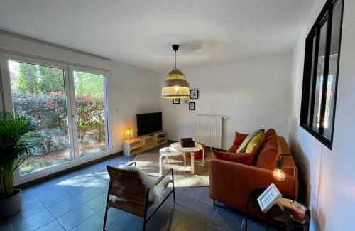 Genas Apartment | Le Loft de Genas - La Cabane