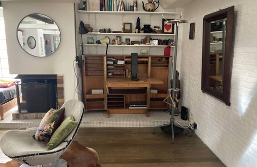 Brussels Apartment | Le Loft des Artiste Est-ce que les Rapports qui Existait Hanson