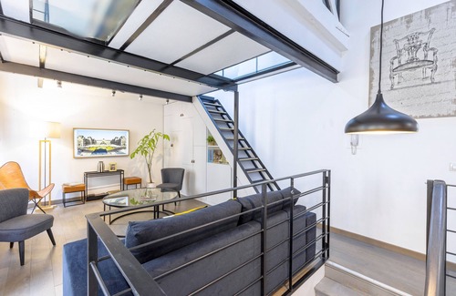 Notre-Dame Apartment | Le Loft - Les Demoiselles at Versailles