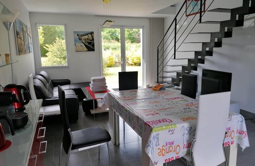 Sarzeau House | Le Logeo between Golf and Ocean, quiet houses surrounded by greenery
