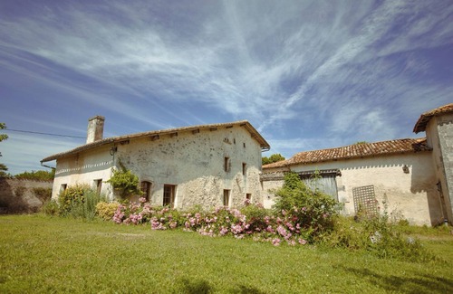 Cherval House | « Le Logis 1729 » au Domaine de La Guide