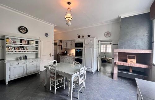 Allassac House | Le Logis de la Providence -12 pers -Bourg Allassac