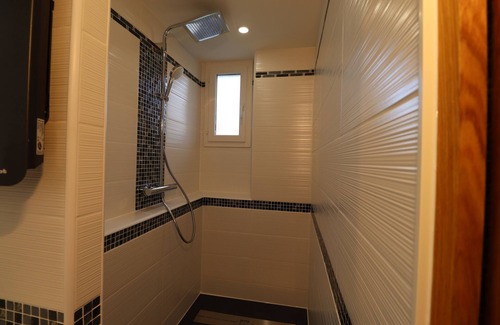 Albertville House | Le Lotus Blanc