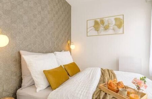 Grand Clement Apartment | LE Louis DOR -accès Facile Gare/eurexpo/aéoroport