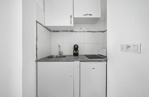 Rosny-sous-Bois Apartment | Le Luna - Studio - Near Paris - RER E - Metro 16