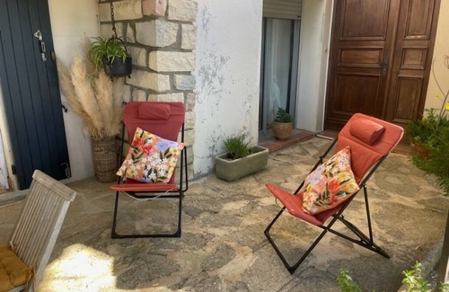 Montfrin House | Le Mélomane - Maison climatisée avec jardin clos