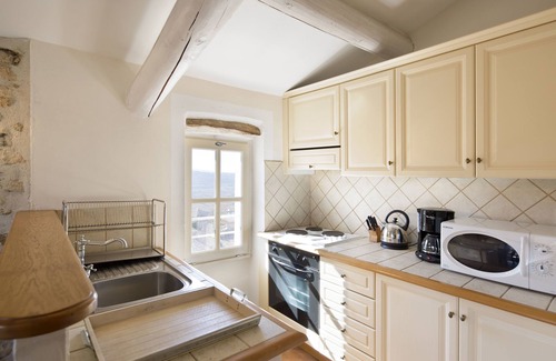 Cadenet Apartment | Le Major
