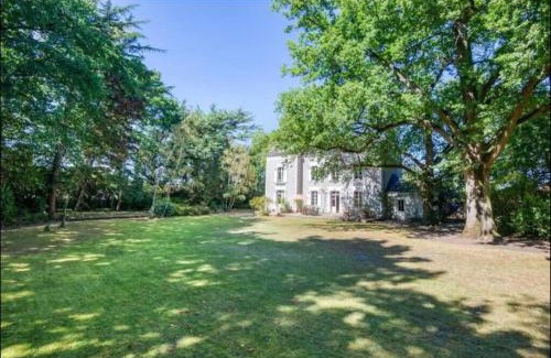 Saint-Sebastien-sur-Loire Villa | Le manoir de la Plume 10min de Nantes centre ville
