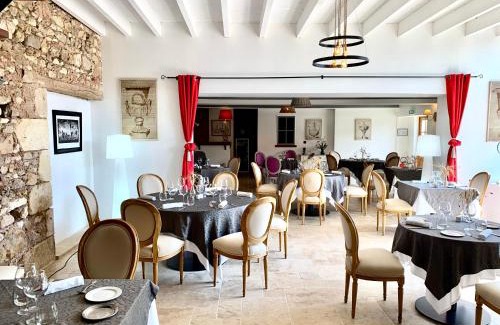Tournon-Saint-Martin Hotel | Le Manoir de Pierre Levée, The Originals Collection