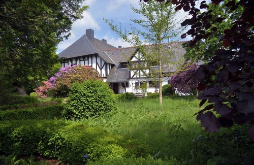 Chimay House | Le Manoir de Maubert