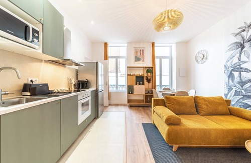 Vaise Apartment | Le Marietton cosy apartment a stone's throw from Valmy metro station