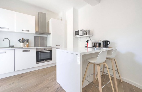 California - Pezou Apartment | Le Marylin