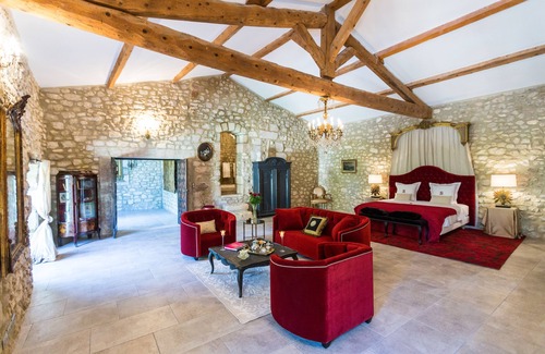 Sainte-Anastasie Bed & Breakfast | Le Mas de la Chapelle