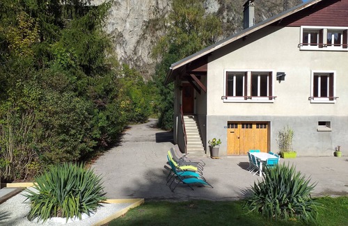Le Bourg-d'Oisans House | LE MAS DES ALBERGES.