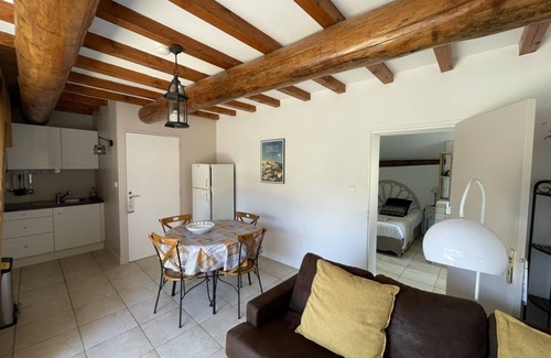 Graveson Bed & Breakfast | Le Mas Des Chutes
