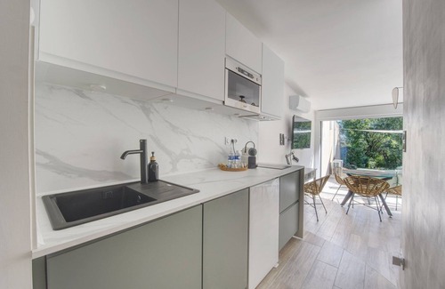 Garrigues Apartment | Le Mas Emeraude ~ Garden ~ Parking ~ A/C