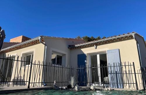 Pierrelongue Villa | Le Mas No'Stelou