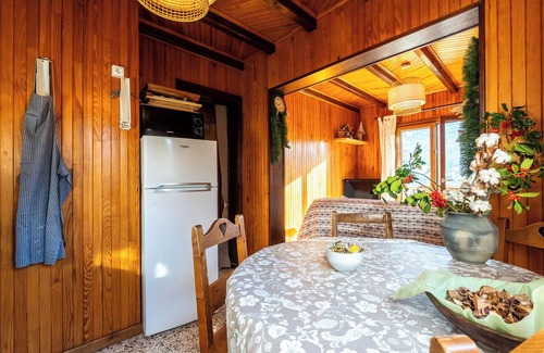 Les Clefs Ski Chalet | Le Mazot du Genévrier: Your haven of peace 15 minutes from the slopes!