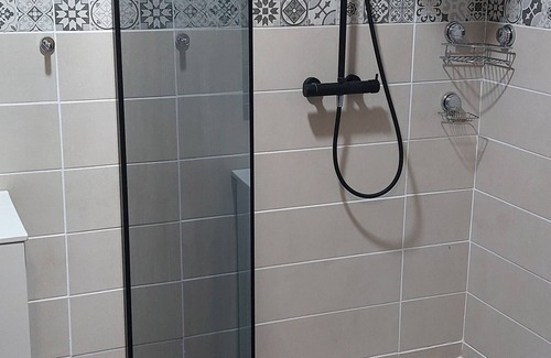 Piton Saint-Leu Apartment | Le Meublé Ensoleillé en Plein Centre Ville 97424