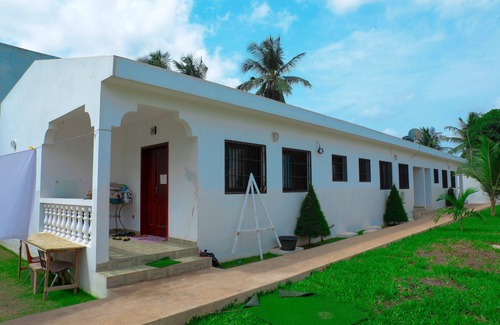 Lome House | Le Miami - Bright, modern apartment with WIFI