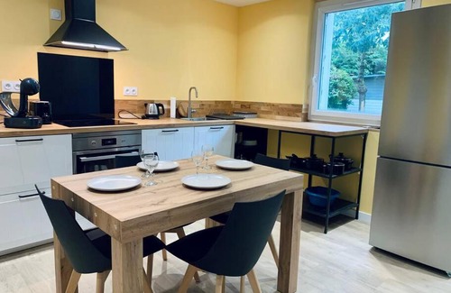 Quartier Francisco-Ferrer - Landry - Bourgeois - Poterie Apartment | Le Mimosa, Maison-Jardin dans Rennes- 2 chambres