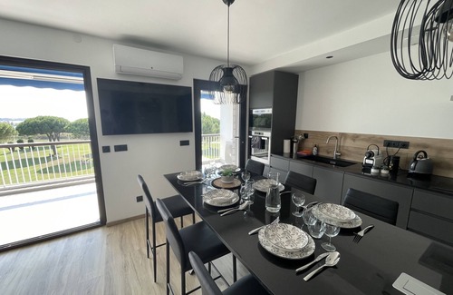 Le Grau-Du-Roi Condo | Le Mistral Appartement Standing avec Vue Mer Exceptionnelle en 1ère Ligne