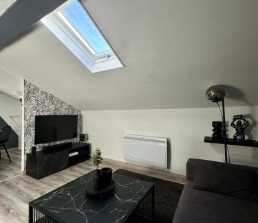 La Chapelle-Saint-Luc Apartment | Le Moderne