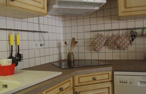 Monetier-les-Bains Apartment | Le Monetier Les Bains: sunny modern flat close to village centre and ski lifts