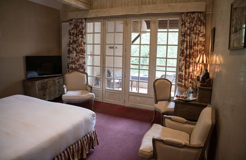 Champagnac-de-Belair Hotel | Le Moulin Du Roc