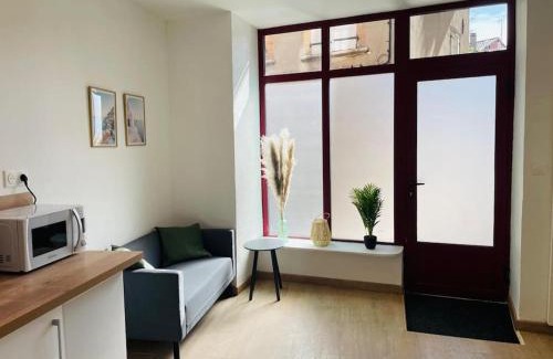 Caussade Apartment | Le naturel