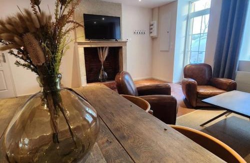 Ainay-le-Vieil House | Le Nid'Ainay Maison de Village entièrement rénovée