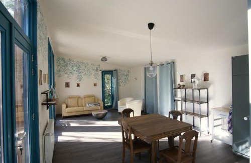 Epiry House | Le Nid d'Écureuil