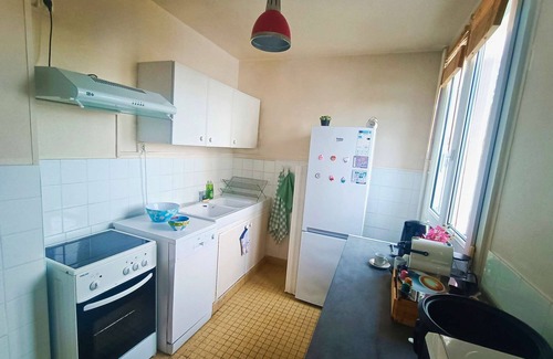 Thiais Apartment | Le Nid de Basch awaits you! Located in a residential area in the commune of Thiais.