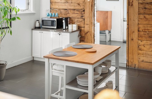 Mauricie Apartment | | Le Notre Dame 2 | River & City at the Gateway