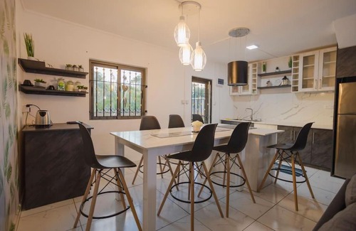 Calebasses Apartment | Le Palmiste lovely 2-bedroom duplex with pool