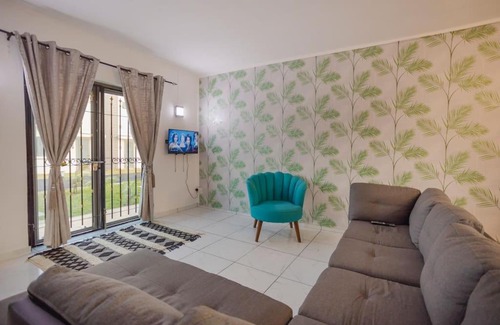 Calebasses Apartment | Le Palmiste lovely 2-bedroom duplex with pool