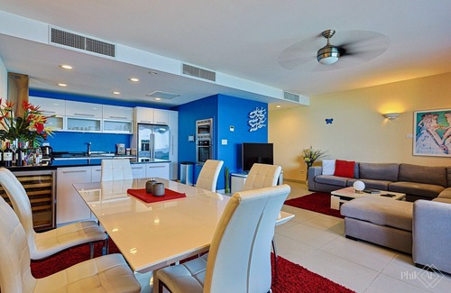 Simpson Bay Apartment | Le Papillon on the beach