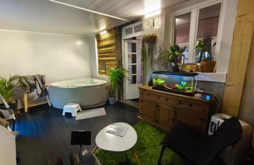 La Roche-Blanche Apartment | Le Paradis